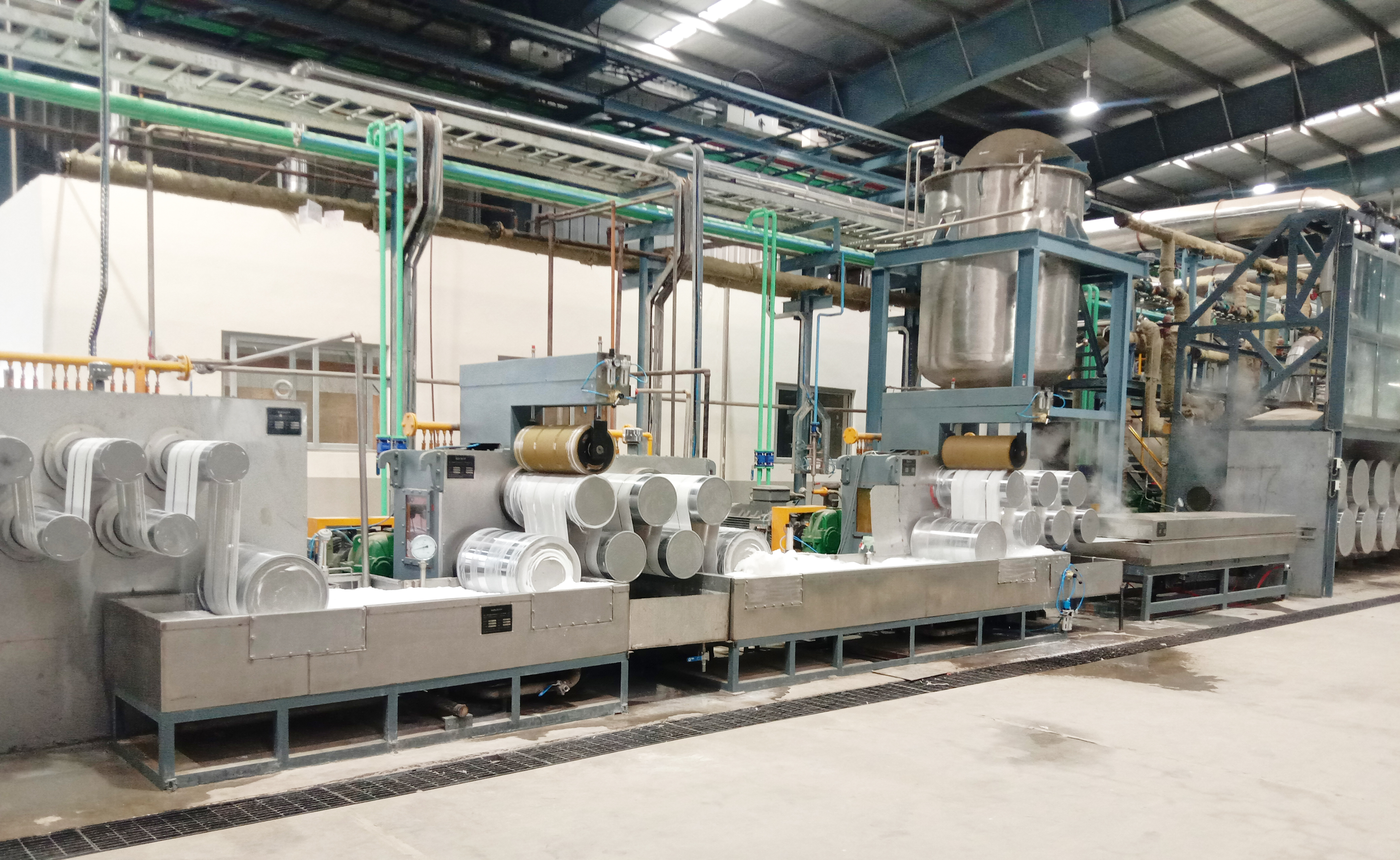 高自动化废塑PET瓶回收到再生绿色环保涤纶短纤维(PSF) 生产线